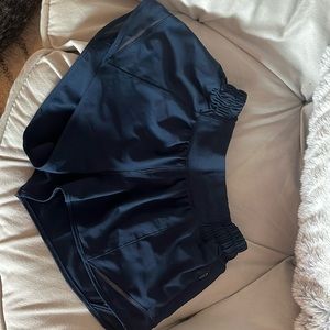 Hotty Hot Low rise lined short 2.5”